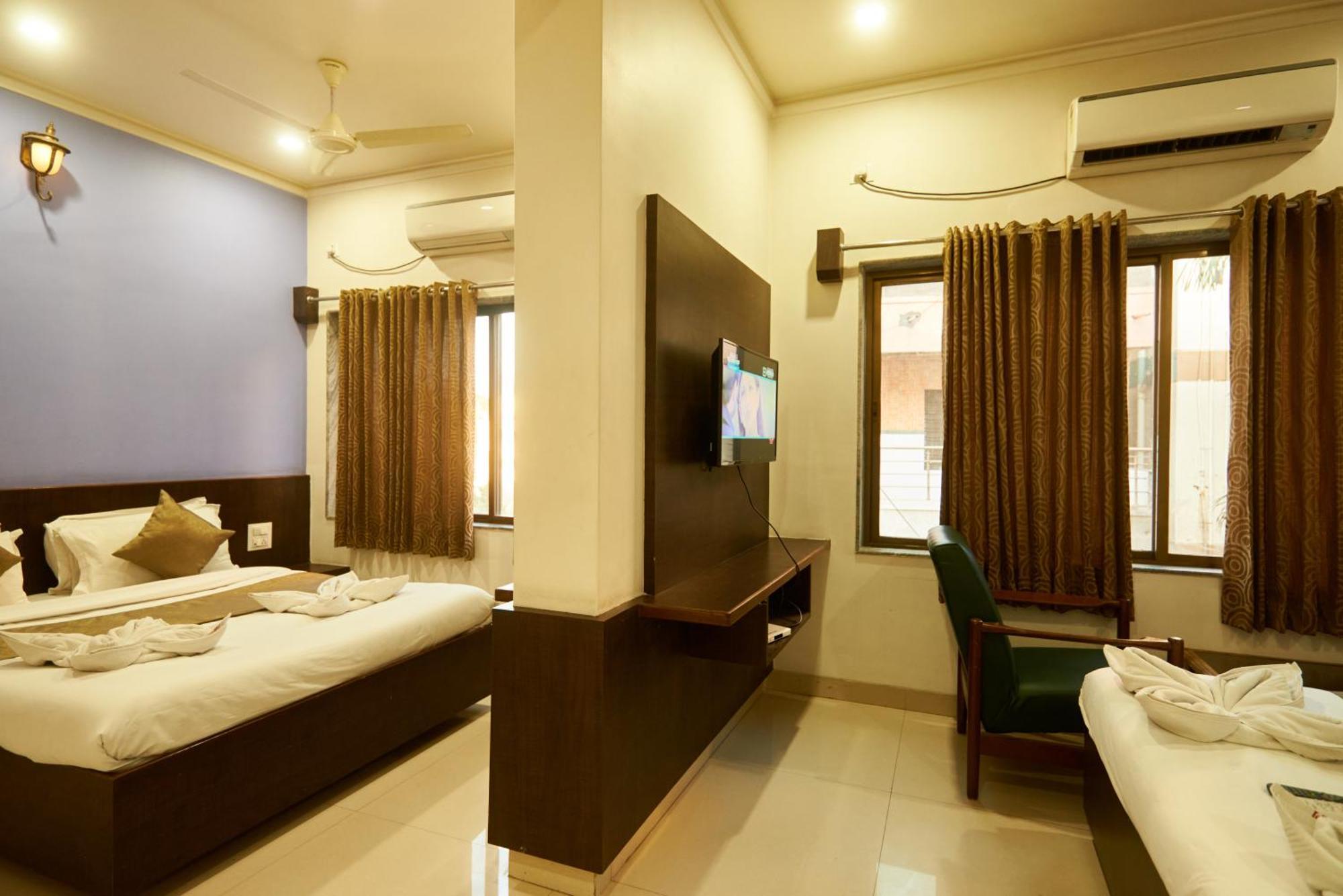 Hotel Pride Inn Shirdi Extérieur photo